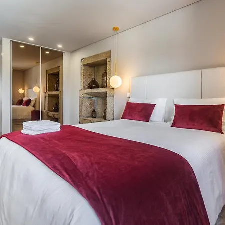 O Cervo Charm House فيلا نوفا دي سيرفيرا